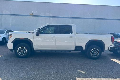 Summit White 2021 GMC Sierra 2500 AT4