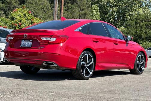 Radiant Red Metallic 2018 Honda Accord Sport