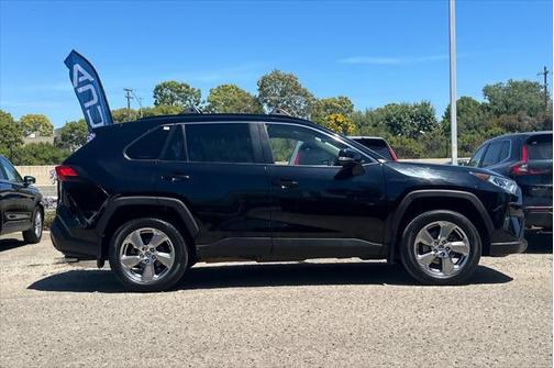2021 Toyota RAV4 Hybrid XLE Premium