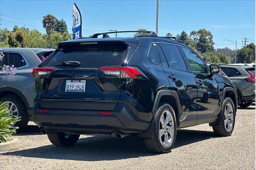 2021 Toyota RAV4 Hybrid XLE Premium