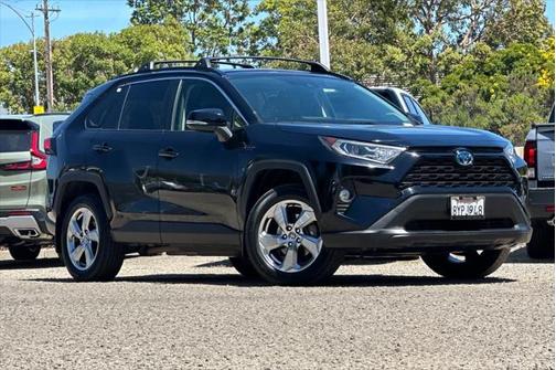 2021 Toyota RAV4 Hybrid XLE Premium