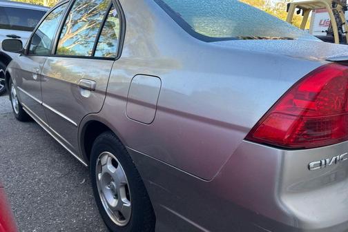 2004 Honda Civic Hybrid 