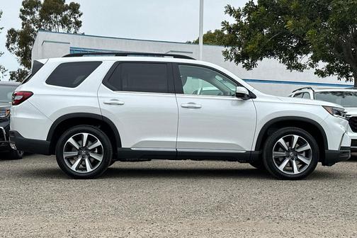 2025 Honda Pilot Elite