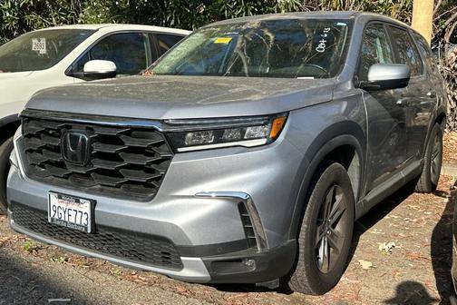 Lunar Silver Metallic 2023 Honda Pilot EX-L 8-Passenger
