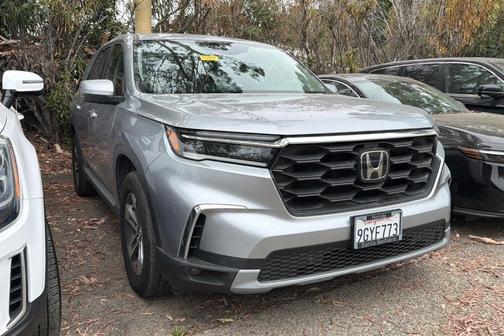 Lunar Silver Metallic 2023 Honda Pilot EX-L 8-Passenger