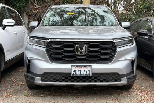 Lunar Silver Metallic 2023 Honda Pilot EX-L 8-Passenger