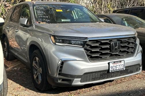 Lunar Silver Metallic 2023 Honda Pilot EX-L 8-Passenger