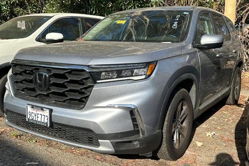 Lunar Silver Metallic 2023 Honda Pilot EX-L 8-Passenger