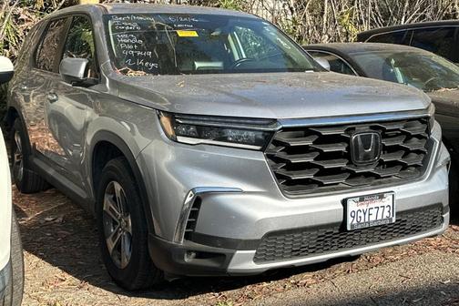 Lunar Silver Metallic 2023 Honda Pilot EX-L 8-Passenger