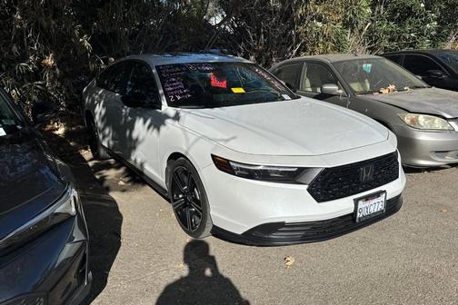 Platinum White Pearl 2025 Honda Accord Hybrid Sport