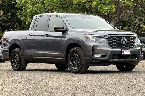 Modern Steel Metallic 2026 Honda Ridgeline TrailSport+