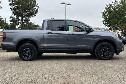 Modern Steel Metallic 2026 Honda Ridgeline TrailSport+