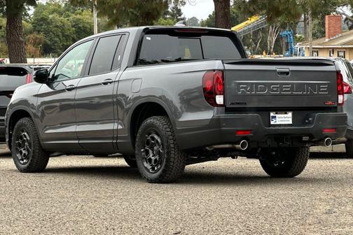 Modern Steel Metallic 2026 Honda Ridgeline TrailSport+