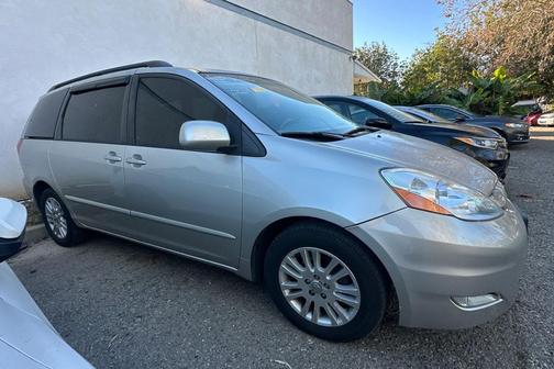 2007 Toyota Sienna XLE