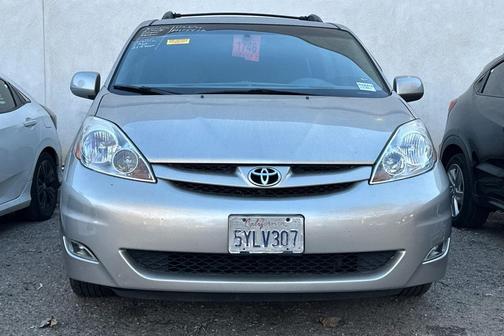 2007 Toyota Sienna XLE