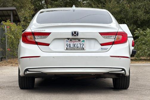 Platinum White Pearl 2022 Honda Accord Hybrid Touring