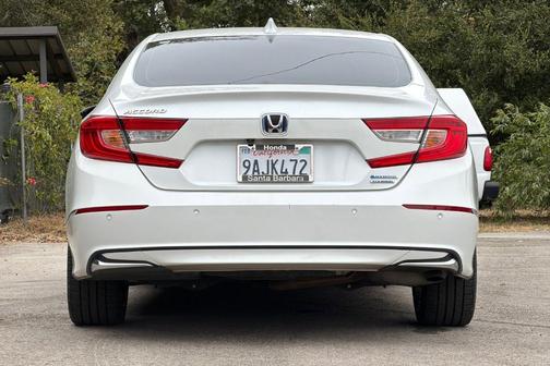 Platinum White Pearl 2022 Honda Accord Hybrid Touring