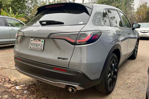 Urban Gray Pearl 2025 Honda HR-V Sport