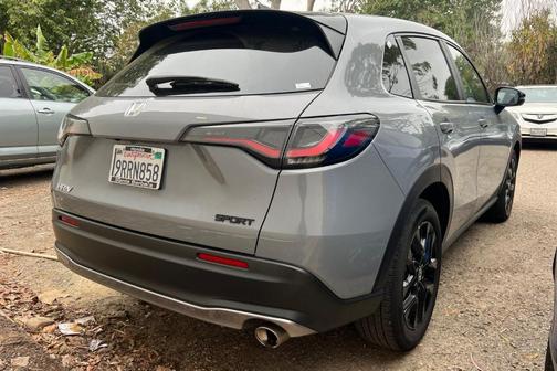 Urban Gray Pearl 2025 Honda HR-V Sport