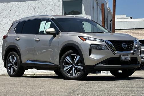Champagne Silver 2021 Nissan Rogue SL