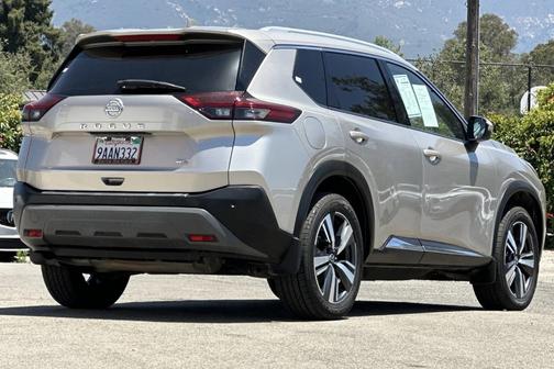 Champagne Silver 2021 Nissan Rogue SL