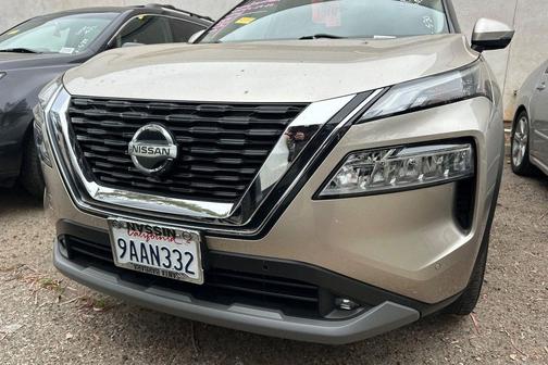 Champagne Silver 2021 Nissan Rogue SL
