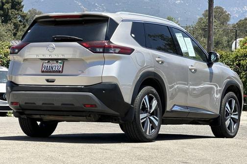 Champagne Silver 2021 Nissan Rogue SL