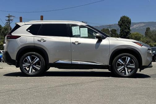 Champagne Silver 2021 Nissan Rogue SL