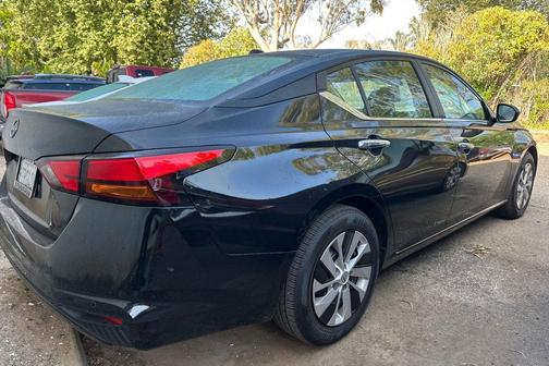 Black 2025 Nissan Altima S