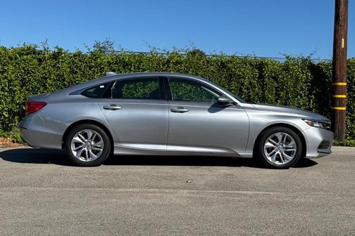 Lunar Silver Metallic 2019 Honda Accord LX