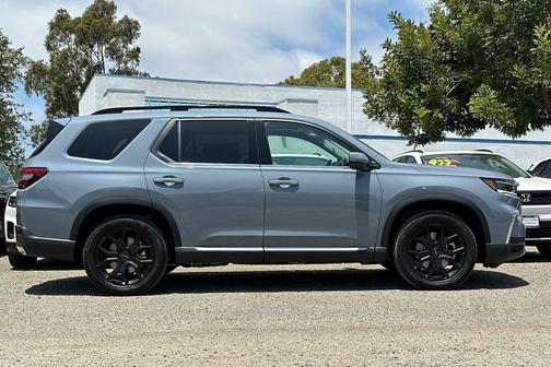 2025 Honda Pilot Touring+