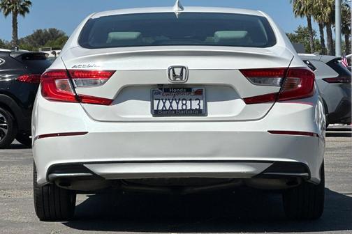 Platinum White Pearl 2018 Honda Accord EX-L