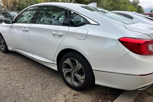 Platinum White Pearl 2018 Honda Accord EX-L