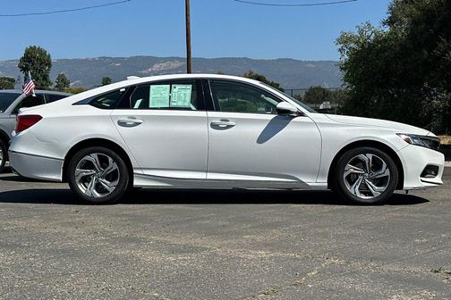 Platinum White Pearl 2018 Honda Accord EX-L