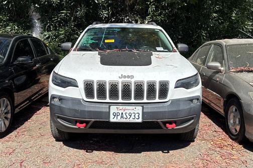 Bright White Clearcoat 2020 Jeep Cherokee Trailhawk