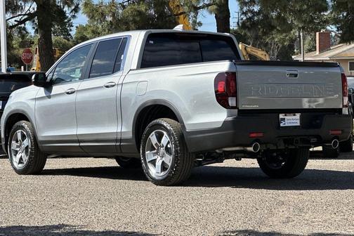 Solar Silver Metallic 2026 Honda Ridgeline RTL