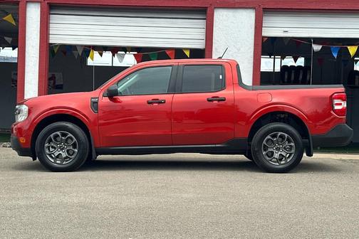 Hot Pepper Red Metallic Tinted Clearcoat 2024 Ford Maverick XLT
