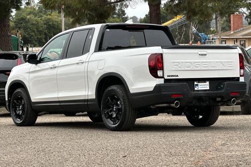 Platinum White Pearl 2026 Honda Ridgeline Black Edition