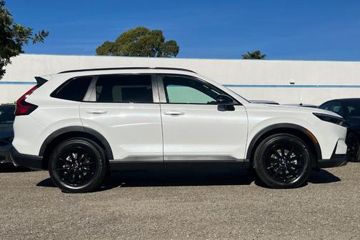 Platinum White Pearl 2026 Honda CR-V Hybrid Sport