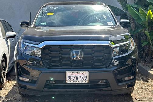 Crystal Black Pearl 2023 Honda Passport EX-L