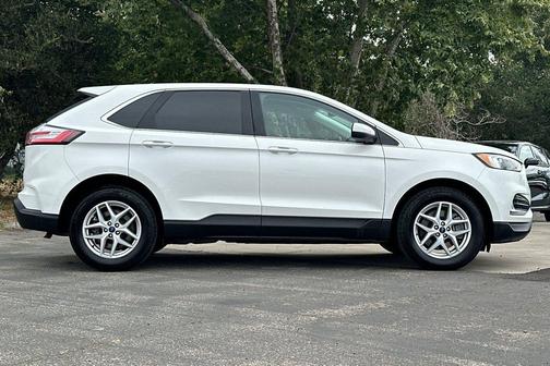 Star White 2022 Ford Edge SEL