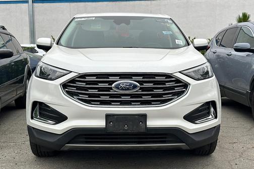Star White 2022 Ford Edge SEL