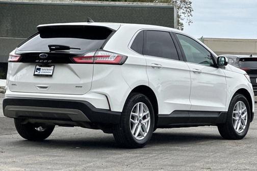Star White 2022 Ford Edge SEL