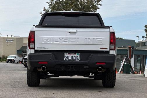 Platinum White Pearl 2025 Honda Ridgeline TrailSport