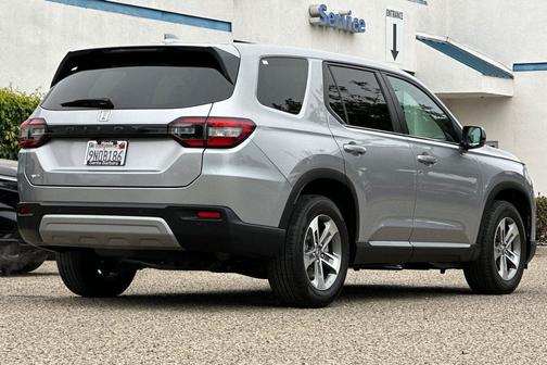 Lunar Silver Metallic 2024 Honda Pilot EX-L
