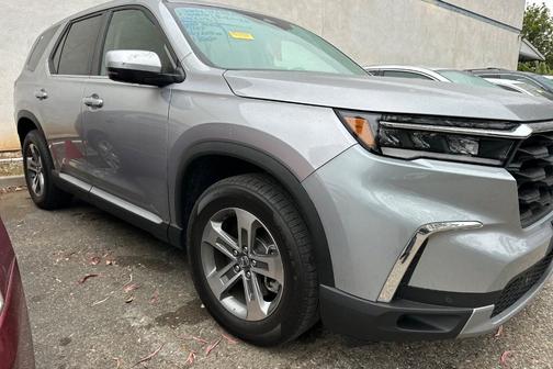 Lunar Silver Metallic 2024 Honda Pilot EX-L