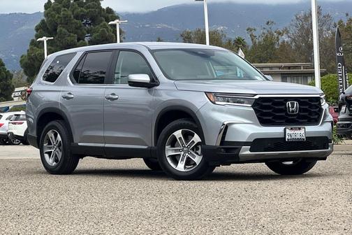 Silver 2024 Honda Pilot EX-L