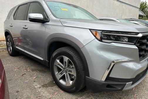 Lunar Silver Metallic 2024 Honda Pilot EX-L