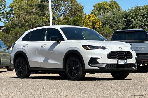 Platinum White Pearl 2026 Honda HR-V Sport