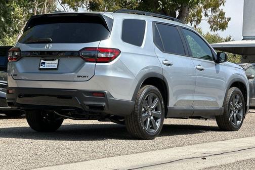 Solar Silver Metallic 2026 Honda Pilot Sport